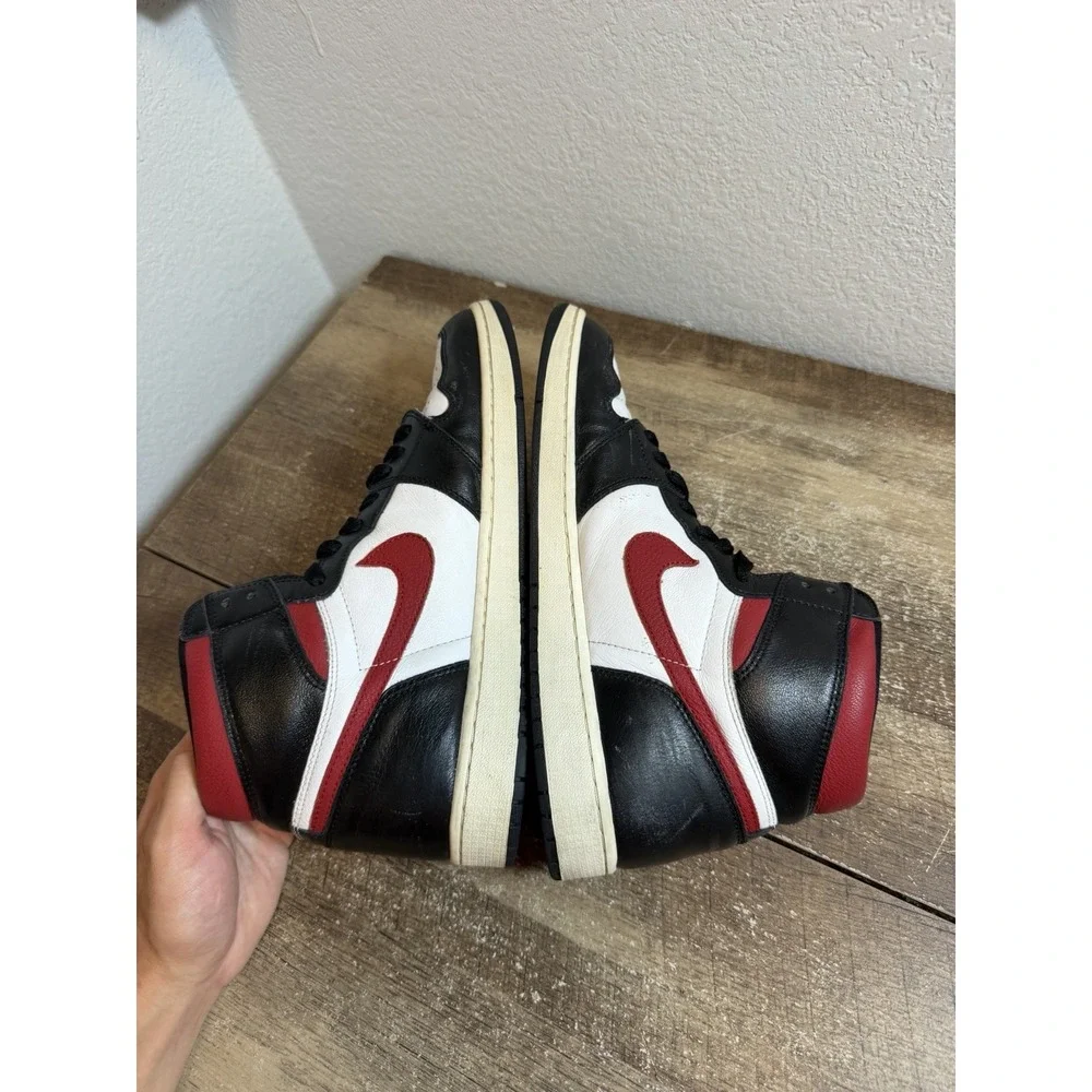 Nike Air Jordan 1 Retro High OG Black Gym Shoes Red/White Sail Size 13 Sneakers